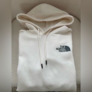 ✨Used Like New✨ The North Face creamy white hoodie
